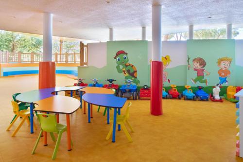 Voyage Sorgun Hotelにあるキッズクラブ