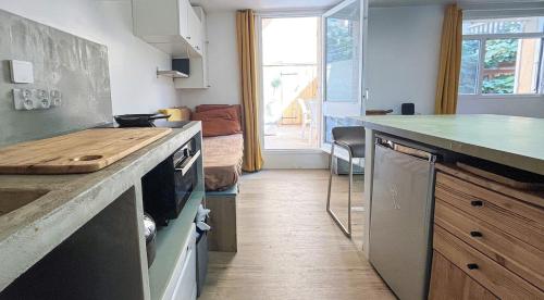 Cozy studio on Frioul Island and terrace Beaches and port just two mn away