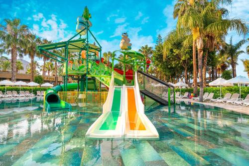 Πισίνα στο ή κοντά στο Arycanda Kirman Premium - Ultra All Inclusive