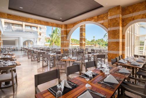 Εστιατόριο ή άλλο μέρος για φαγητό στο Arycanda Kirman Premium - Ultra All Inclusive