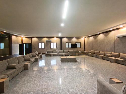 Gallery image of شاليهات وفلل توليب أبها in Abha
