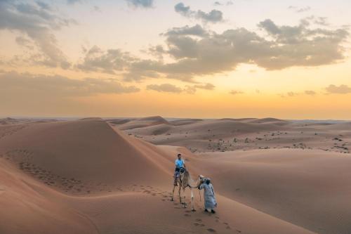 Tetamu yang menginap di Thousand Nights Camp
