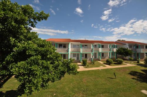 Kazela Apartments