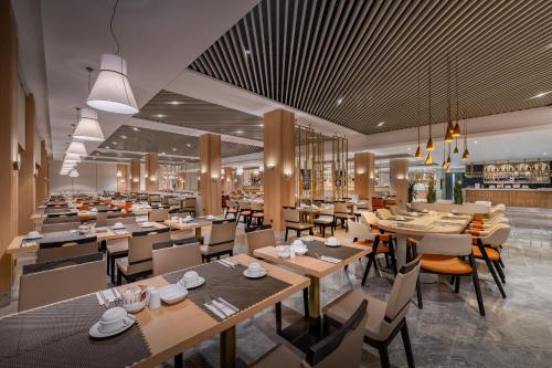 Restoran atau tempat lain untuk makan di Trendy Palm Beach Adults Only