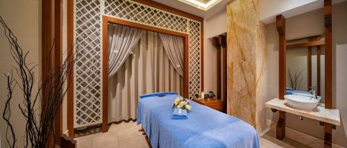 Ένα μπάνιο στο Sentido Trendy Verbena Beach Hotel