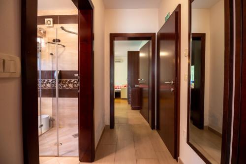 Ένα μπάνιο στο Vila Silva Marija Apartments