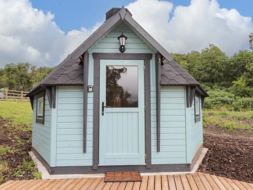 Κήπος έξω από το Little Luxe Lodges 1