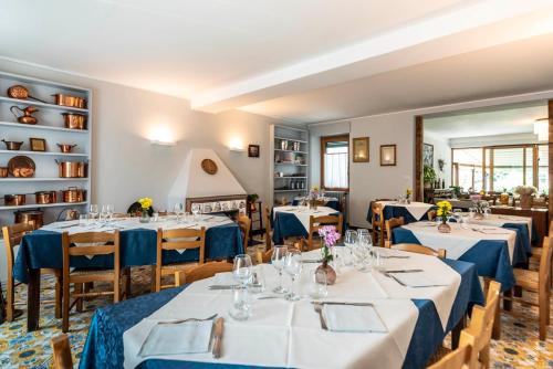 Restoran atau tempat lain untuk makan di Hotel National