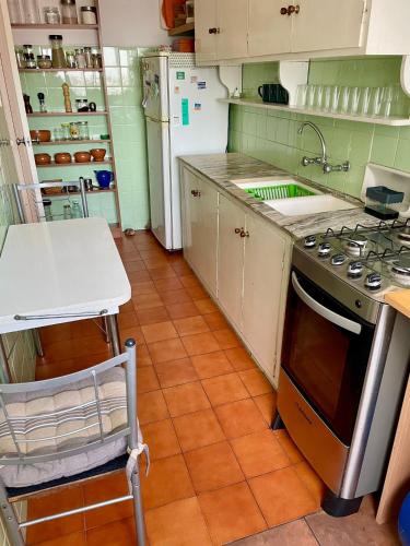 Dapur atau dapur kecil di Penthouse Duplex en Pocitos