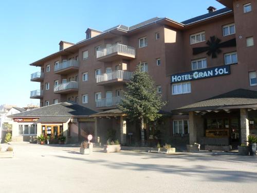 a large hotel building with a hotel chain sql at Hotel Gran Sol in Solsona