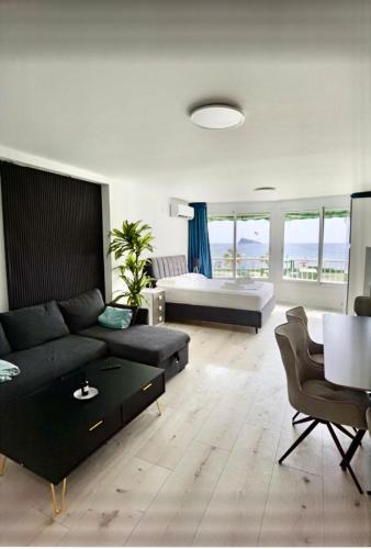 jsh studio first line,levante,Benidorm