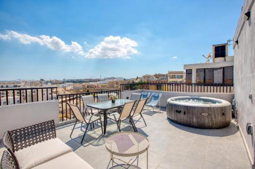 Foto 3 bedroom penthouse with jacuzzi and roof terrace VFRA1-1