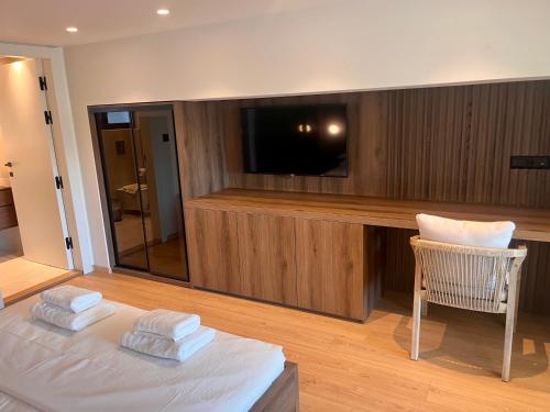 Aeraki Apartments