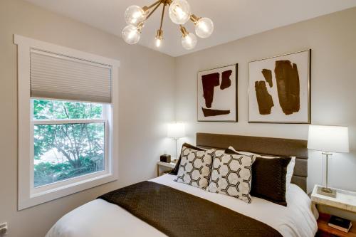 a bedroom with a bed and a window at 3 Blocks to Mtn Biking The Cottage in Crosby in Crosby