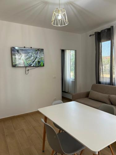 Golem Waves Apartment