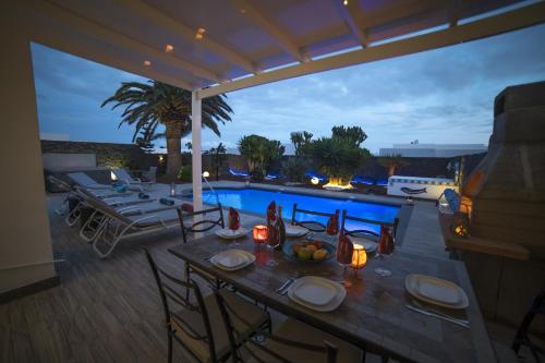 Extraordinary Playa Blanca Villa 3 Bedrooms Villa Naraku Spacious