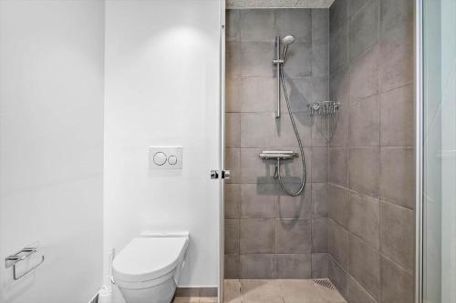 Ένα μπάνιο στο 923-Hvide-Sande-Langsand-127-1-sal-2