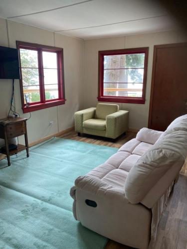 Zona de estar de Cedar House Ocean View & Access