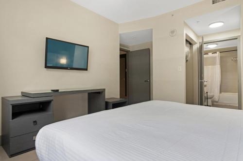 Cama o camas de una habitación en Roami at Habitat Brickell