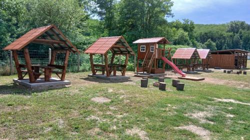 Ízisz Apartmanにあるキッズエリア