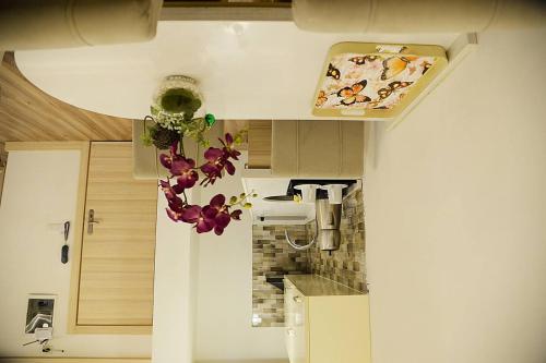 イスタンブールにあるal khalej apartのカウンターの台所