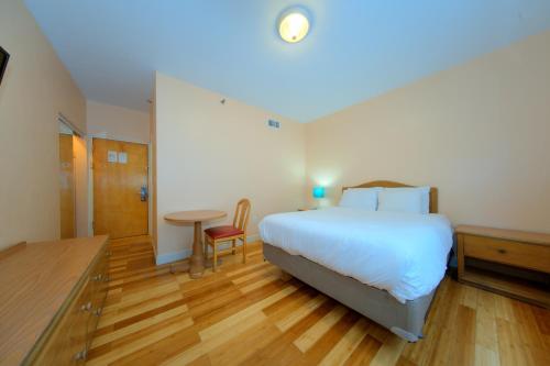Gallery image of Single Renovated Room by the Beach in Miami Beach