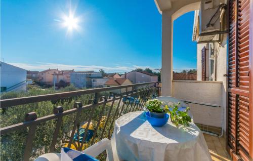 Beautiful Apartment In Biograd Na Moru With Wifi