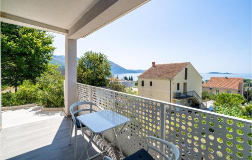Nice Apartment In Mlini With House Sea View