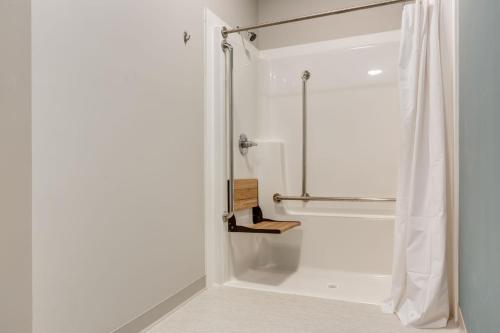 Un baño de Manana Resort and Marina
