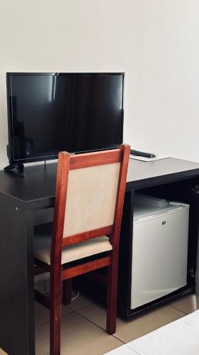 Televisyen dan/atau pusat hiburan di Hotel Dacia