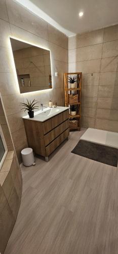 Ένα μπάνιο στο River View Tavira - New Listing, Newly Renovated