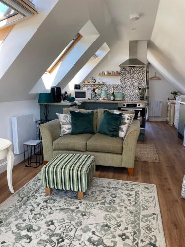 Η κουζίνα ή μικρή κουζίνα στο Grove View Studio Apartment