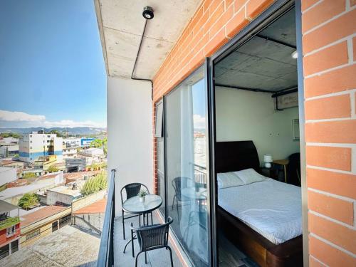Ένα ή περισσότερα κρεβάτια σε δωμάτιο στο Silk Apartment with parking, balcony, gym and terrace in z4
