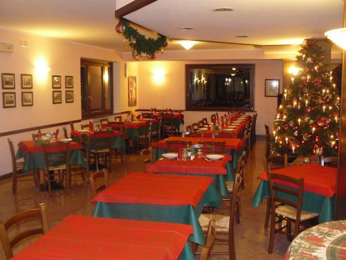 Ресторан / где поесть в Albergo Ristorante Sciatori