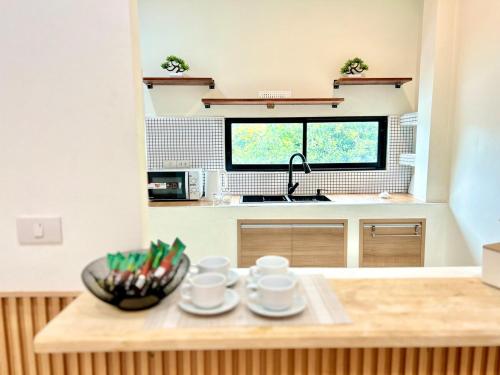 Set per la preparazione di tè e caffè presso 2 bedroom Rayong long stay U - tapao Airport
