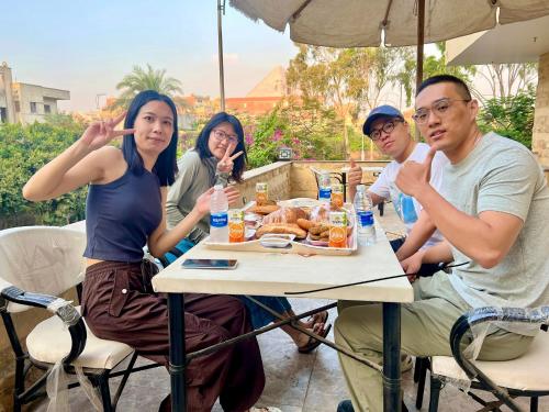 Suzana Pyramids inn - Grand Egyptian museum