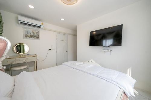 Μια τηλεόραση ή/και κέντρο ψυχαγωγίας στο บ้านนอดิต 304 Kanchanaburi
