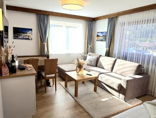 Χώρος καθιστικού στο Appartements Alpenland Pertisau