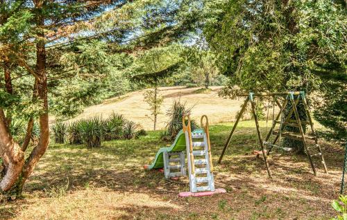 Κήπος έξω από το Stunning Home In Sainte-Trie With Wifi