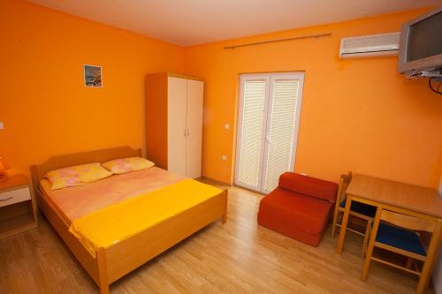 Apartments Makarska