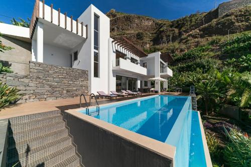 Extravagant Calheta Villa The Designhouse 4 Bedrooms Stunning Sea Views