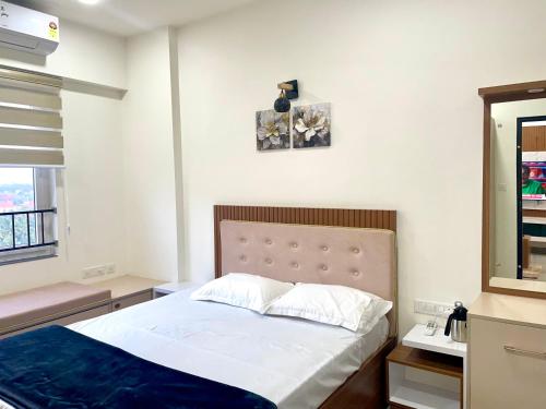 Ένα ή περισσότερα κρεβάτια σε δωμάτιο στο Luxury Studio Apartment