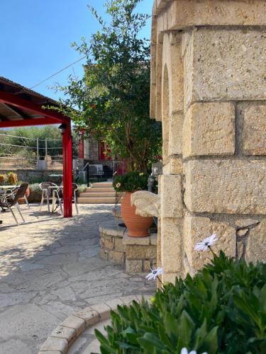 Gallery image of Hotel Esperides in Kardamili
