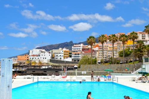 Photo de la galerie de l'établissement Apartment With Great Seaview, à Puerto de Santiago