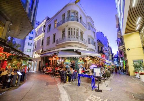 Beautiful & Cozy Central Athens 1bd apt in Syntagma and walk to Plaka