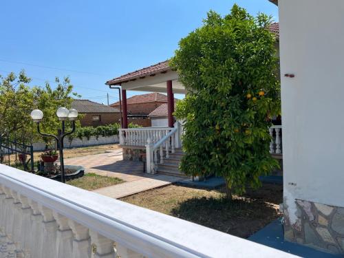 Gallery image of Janna's Home in Néa Karyá