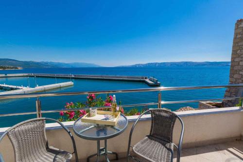 Apartments in Novi Vinodolski 14224