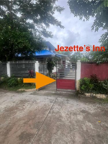 Gallery image of Jezette's Inn in Sipalay