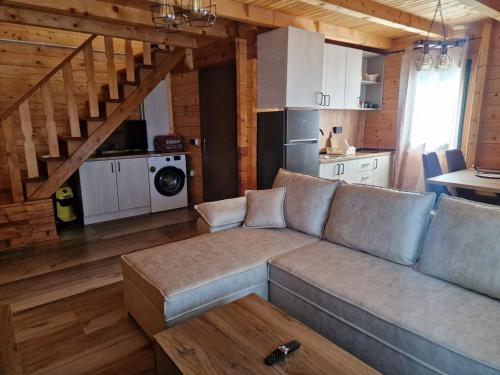 Η κουζίνα ή μικρή κουζίνα στο Bungalovi Spahic