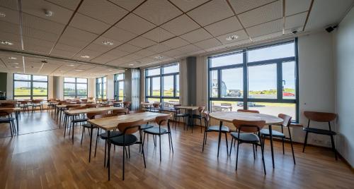 Adventure Hotel Hellissandurにあるレストランまたは飲食店